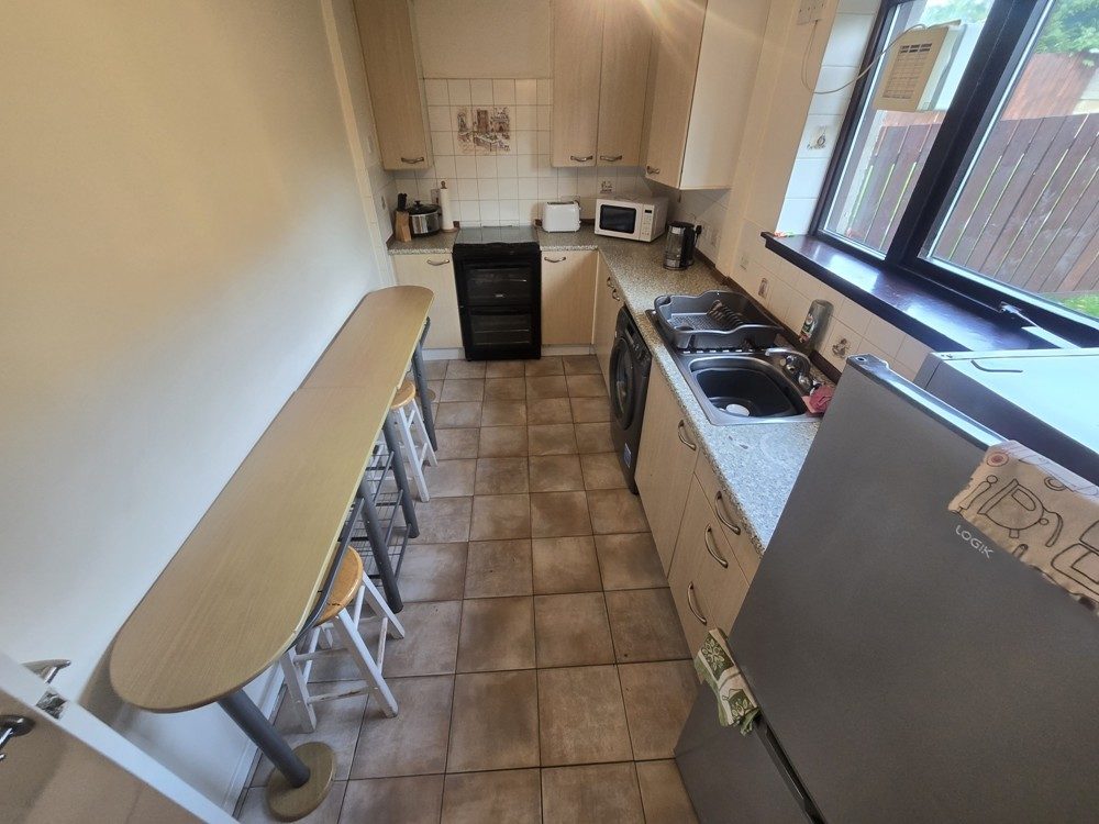 779503402653 W